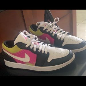 JORDAN AJ 1 LOW SE “CYBER” men's size 9.5.